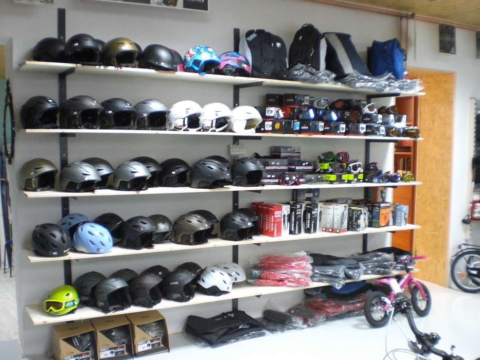 Helme und Brillen sind mittlerweile zum Life Style geworden.